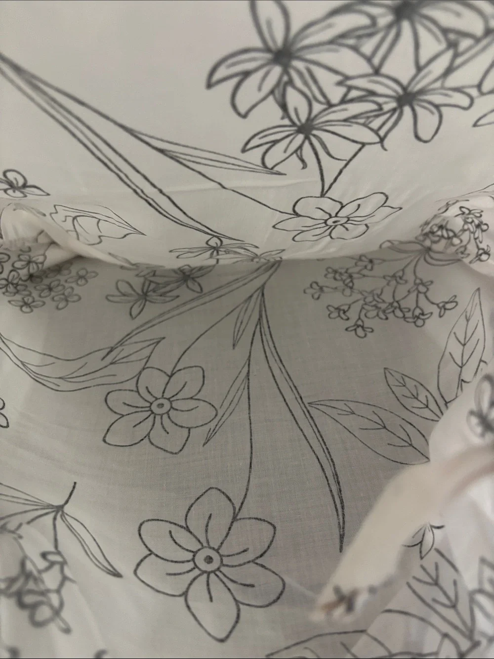 White Floral Drawstring Bag